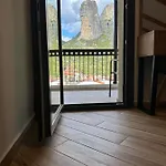 Meteora Sunrise Apartmán *