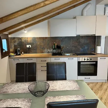 Meteora Sunrise Апартаменты Калампака