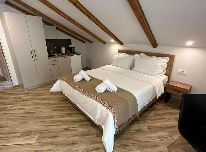 Meteora Sunrise דירה