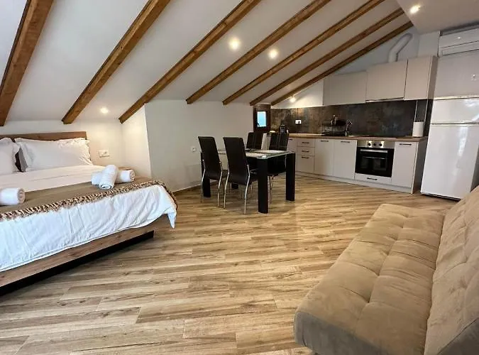 Meteora Sunrise דירה קאלאבאקה